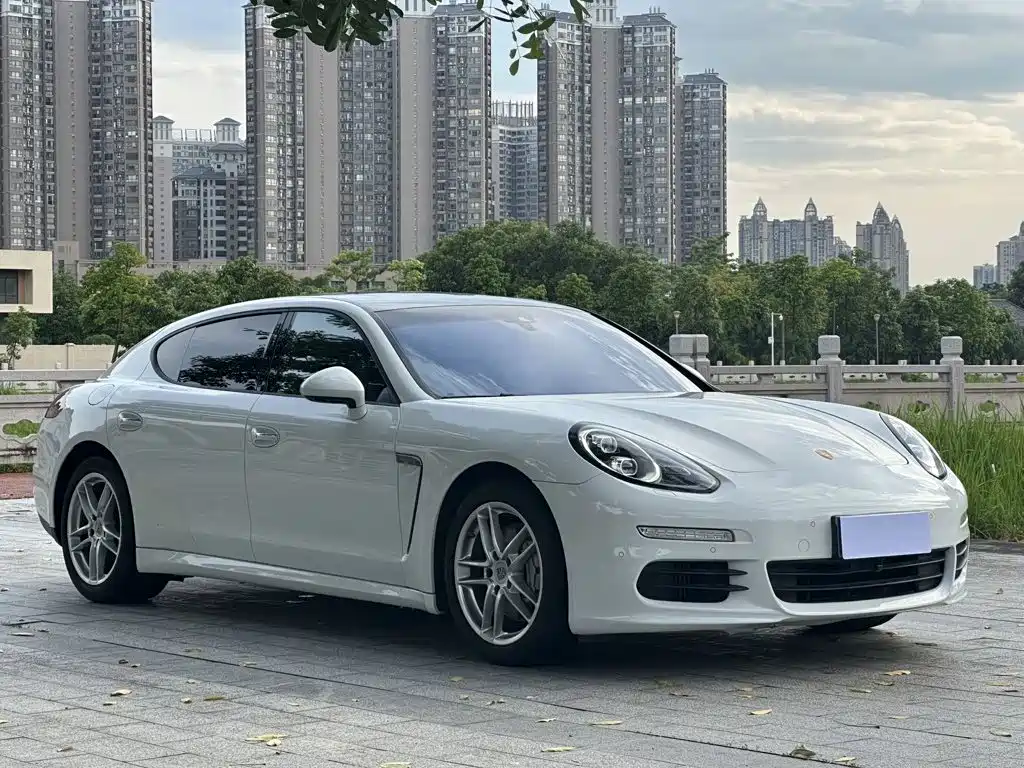 Porsche Panamera 2014 — фото 3