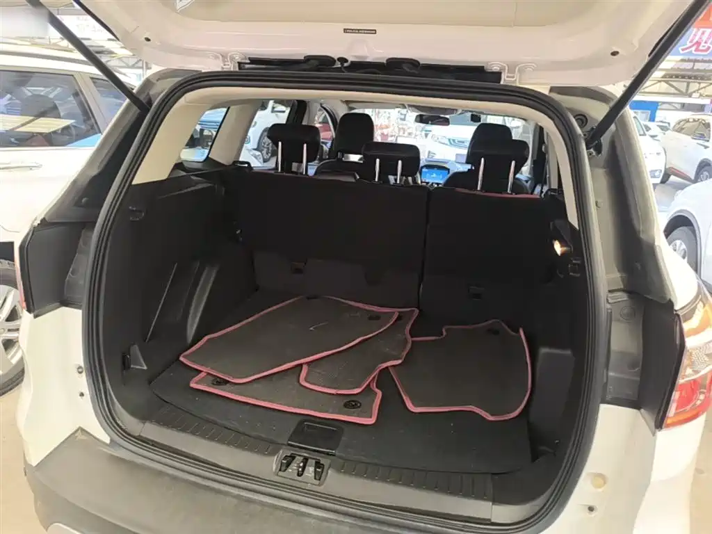 Ford Kuga 2017 — фото 19