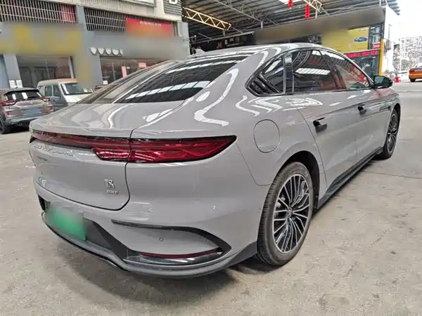 BYD Han 2025