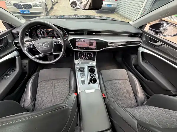 Audi A7L 2024