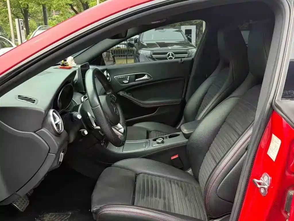 Mercedes-Benz CLA 2018