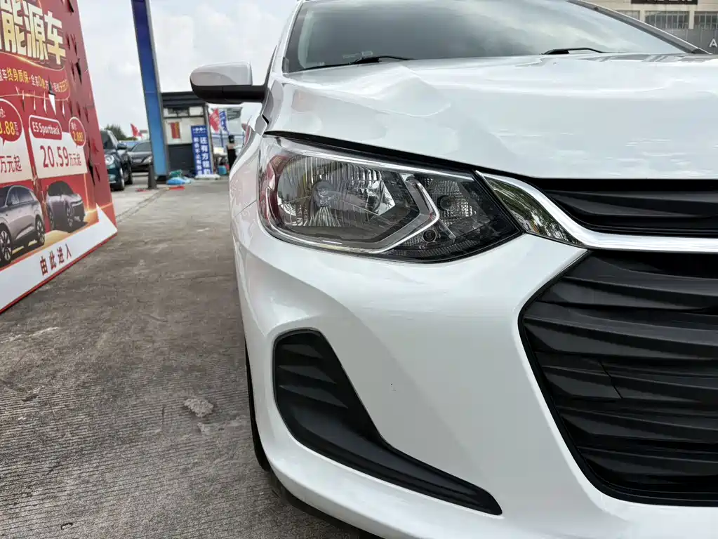 Chevrolet Cavalier 2020 — фото 13