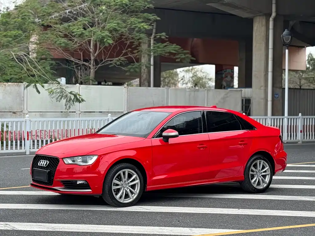 Audi A3 2016 — фото 1