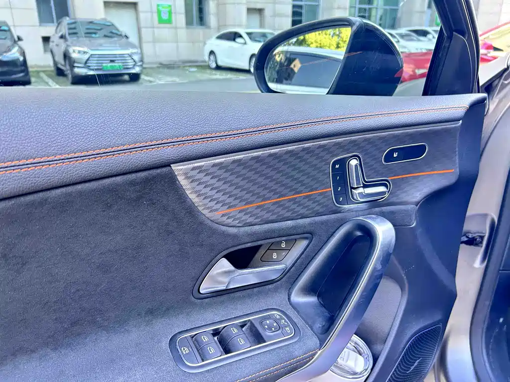 Mercedes-Benz A-Class AMG 2025 — фото 11