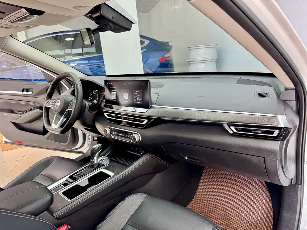 Nissan Teana 2023 — фото 15