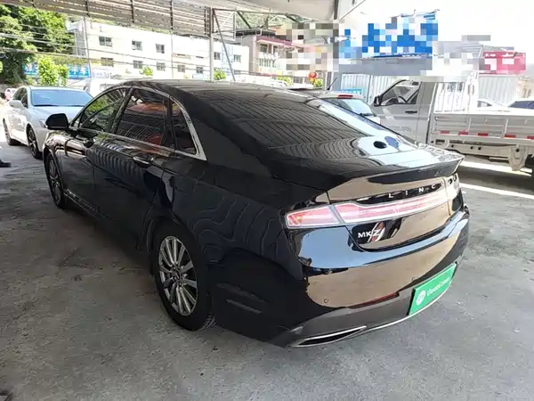 Lincoln MKZ 2018