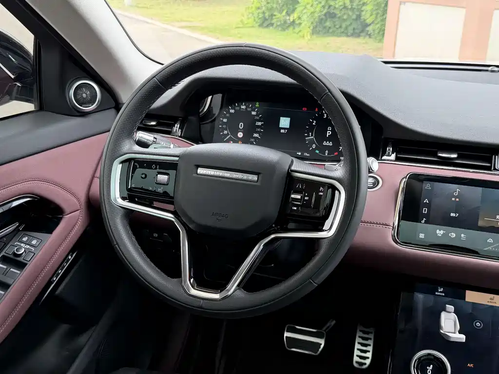 Land Rover Evoque 2023 — фото 6