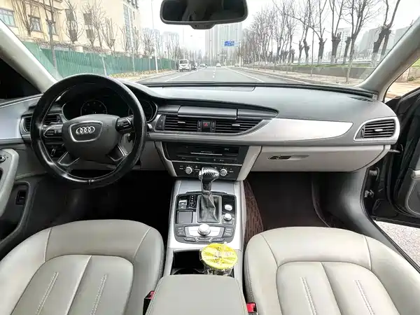 Audi A6L 2012