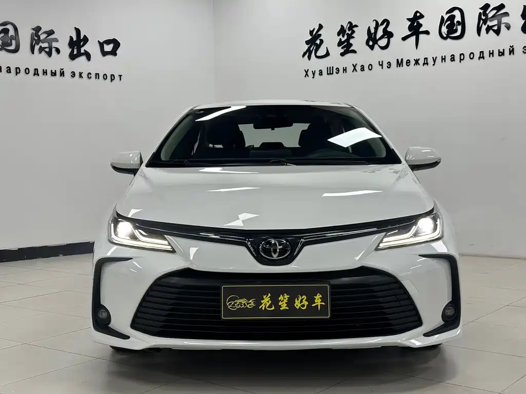 Toyota Corolla 2023 — фото 2