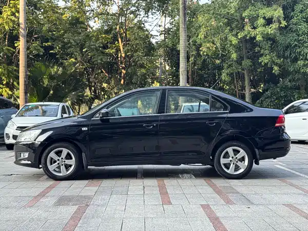 Volkswagen Santana 2015