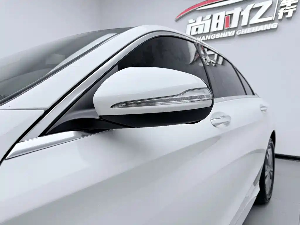 Mercedes-Benz C-Class 2018 — фото 11