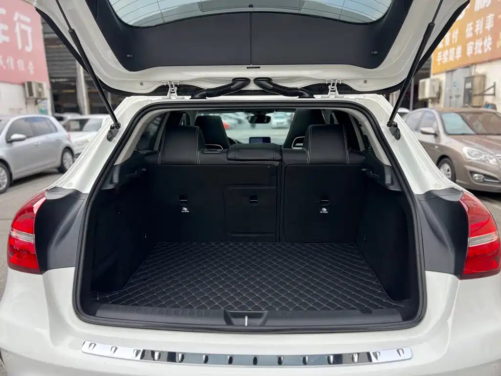Mercedes-Benz GLA 2019 — фото 24