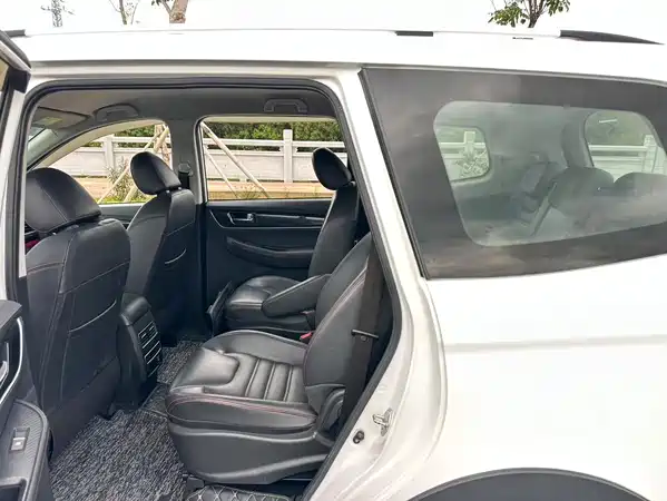 Dongfeng Fengxing SX6 2020