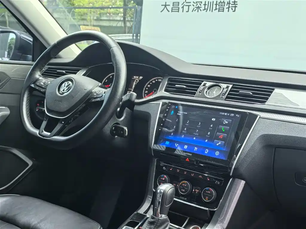 Volkswagen Passat 2016 — фото 16