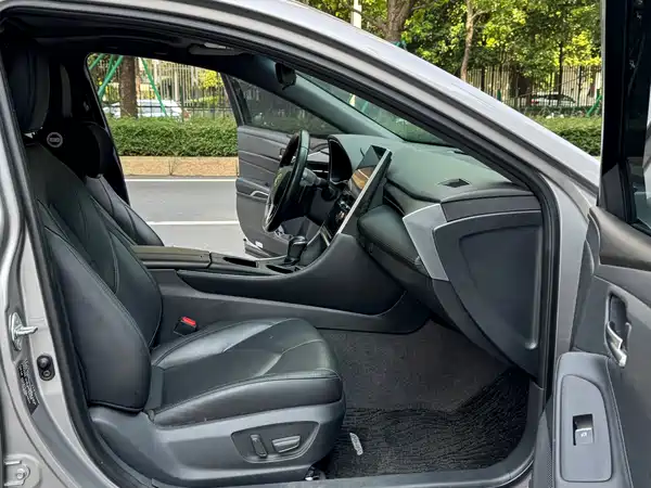 Toyota Avalon 2024