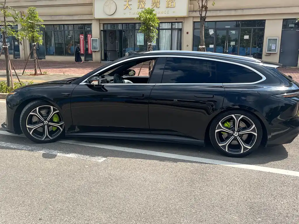 NIO ET5T 2023