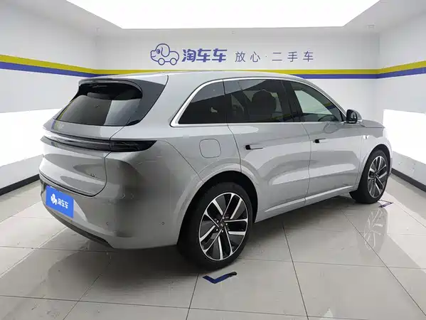 Li Auto L6 2024