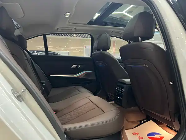 BMW 3 Series 2025