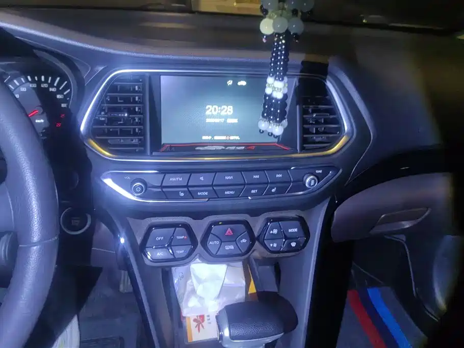 GAC Motor Trumpchi GS4 2017 — фото 13