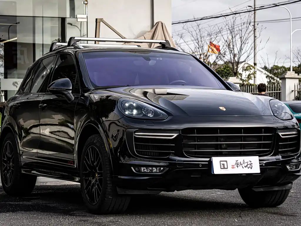 Porsche Cayenne 2016 — фото 3
