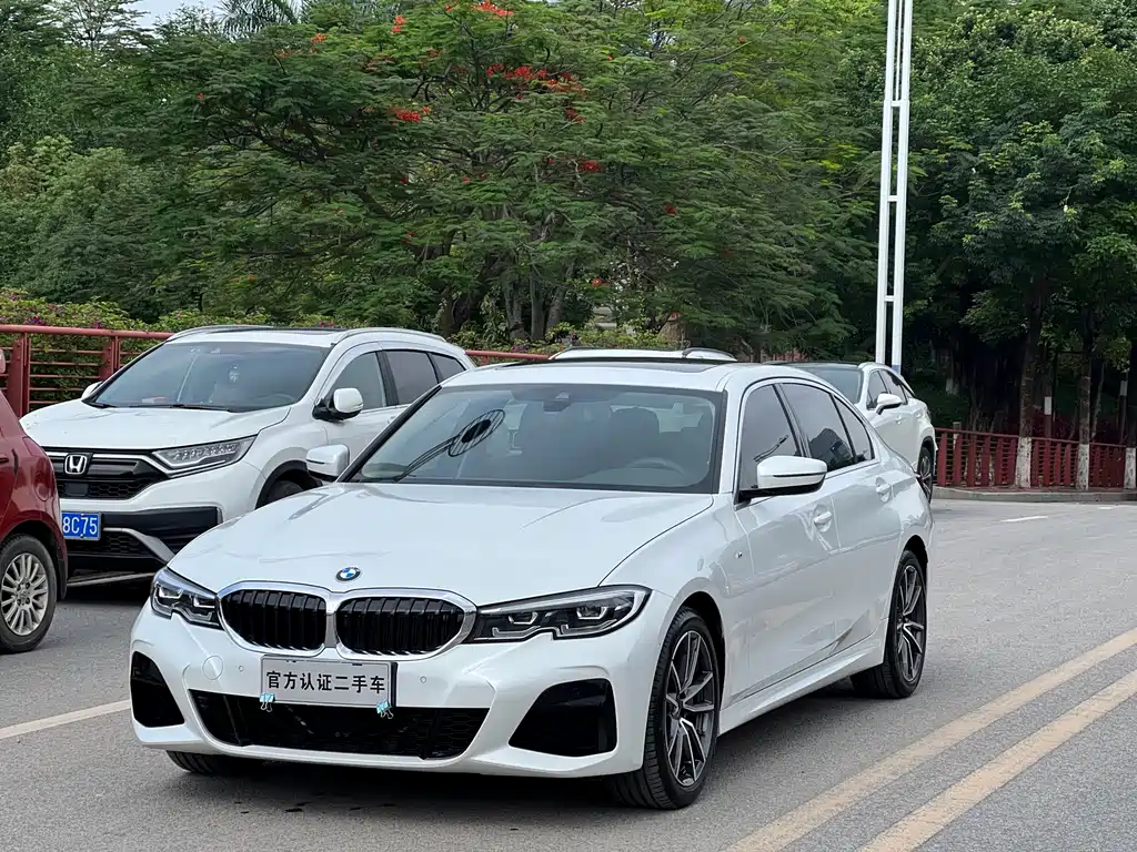 BMW 3 Series 2020 — фото 1