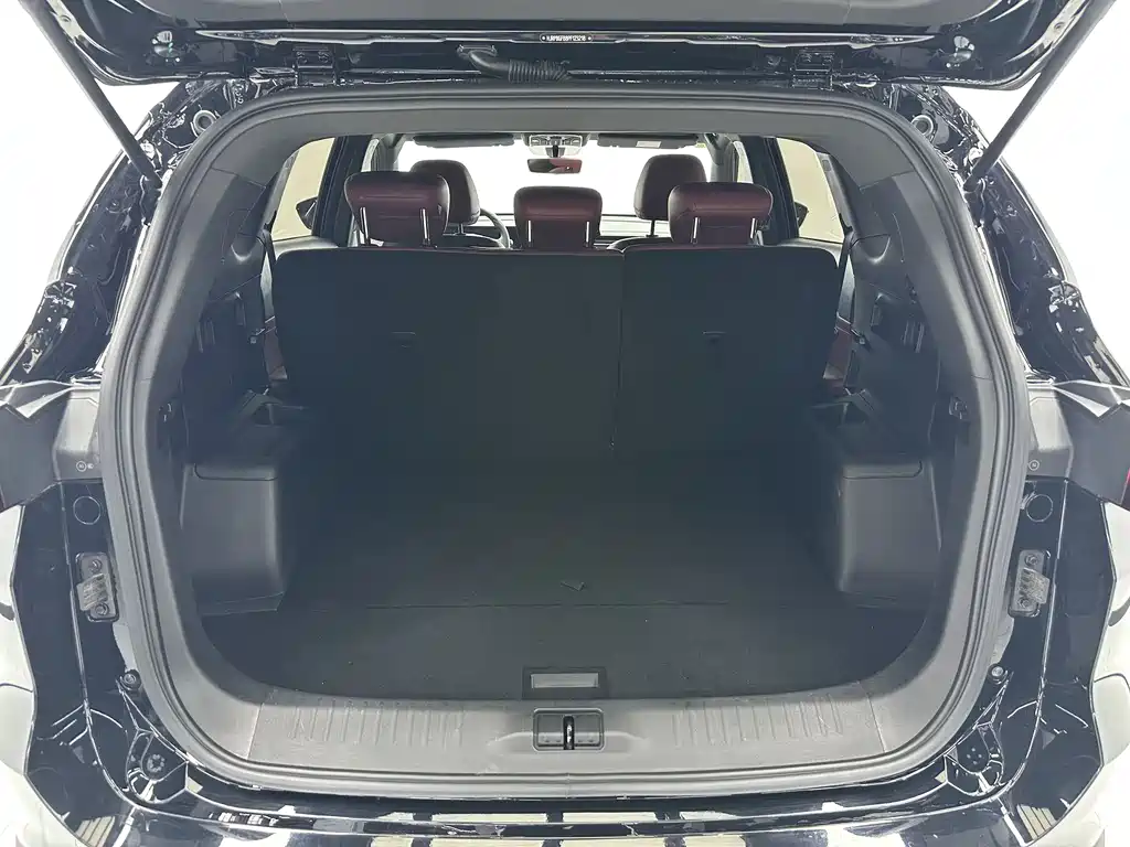 Jetour Jietu X70 PLUS 2023 — фото 18