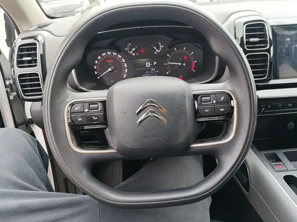 Citroën C5 Aircross 2018 — фото 11