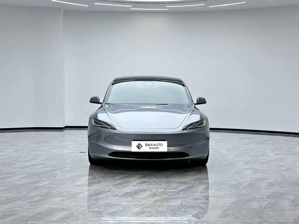 Tesla Model 3 2025 — фото 7
