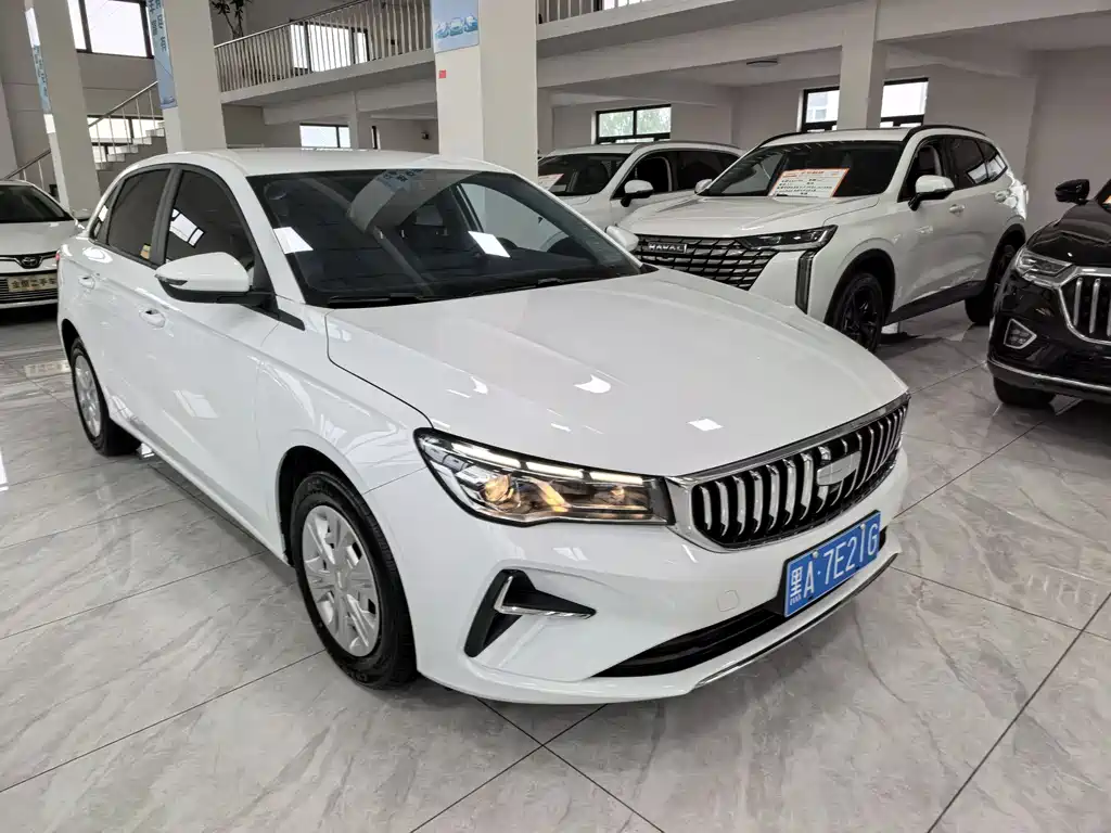 Geely Emgrand 2026