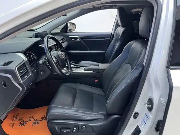 Lexus RX 2022