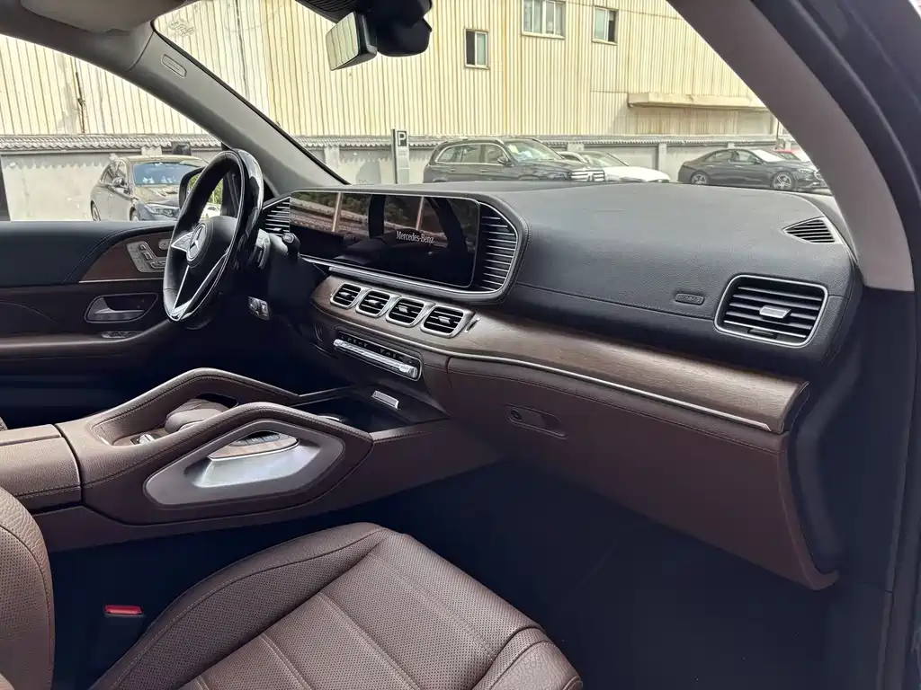 Mercedes-Benz GLS 2023 — фото 10