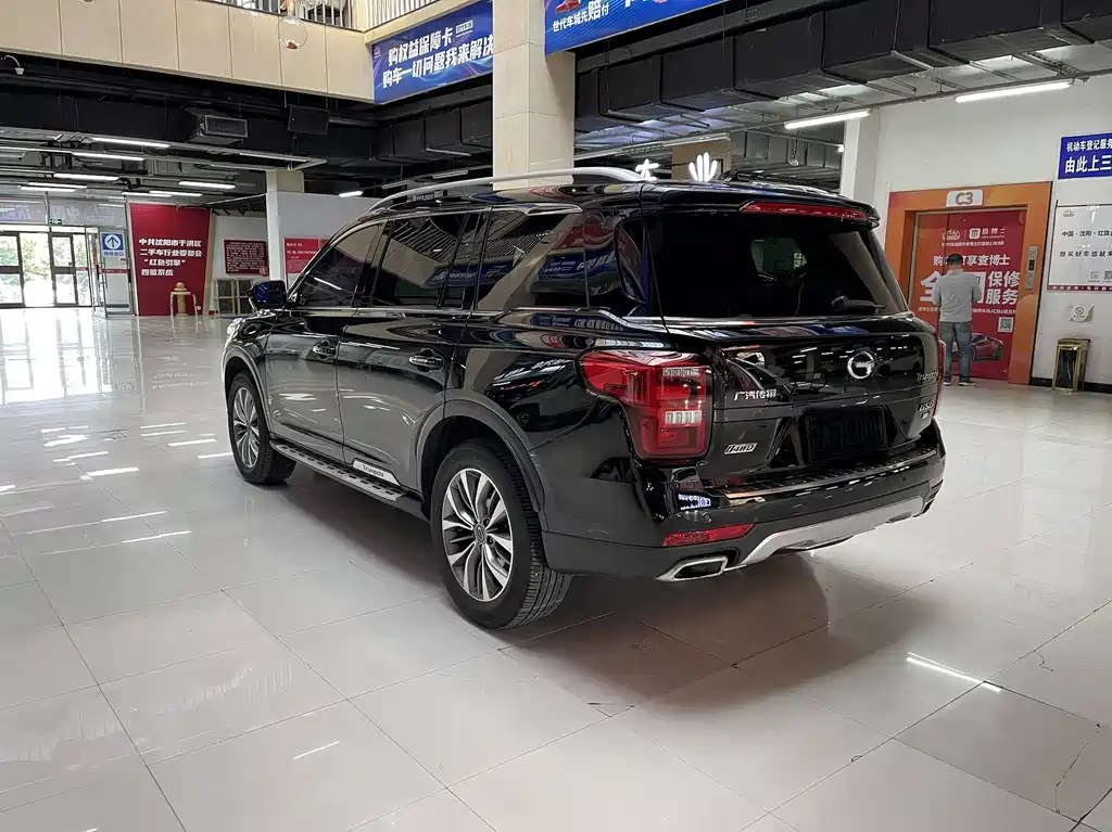 GAC Motor Trumpchi GS8 2017 — фото 16
