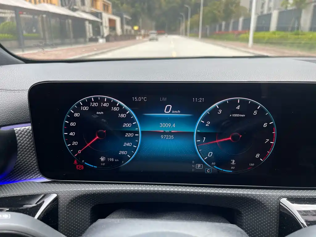 Mercedes-Benz A-Class 2020 — фото 18