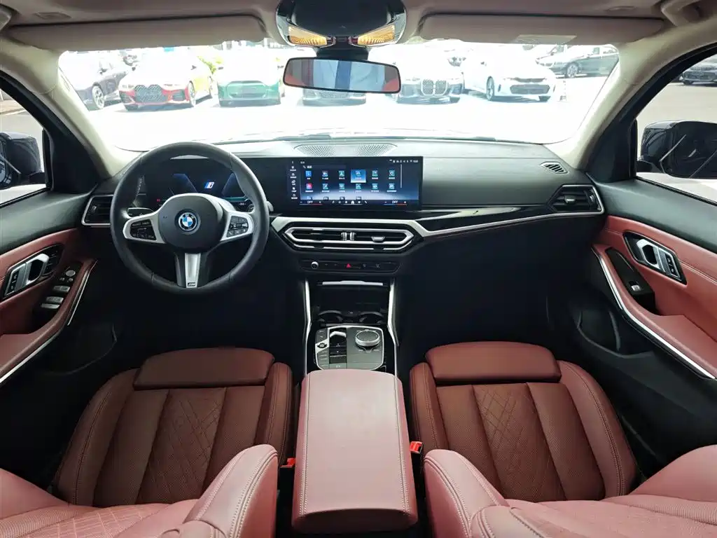 BMW i3 2024 — фото 10