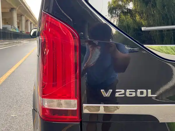 Mercedes-Benz V-Class 2023