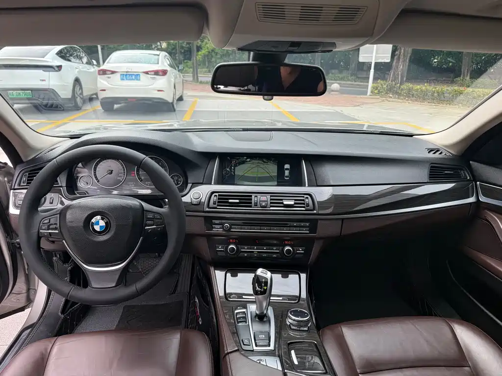BMW 5 Series 2014 — фото 22