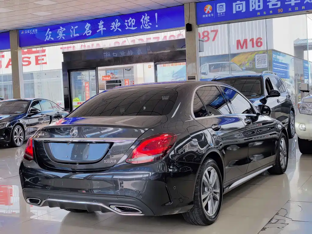 Mercedes-Benz C-Class 2022