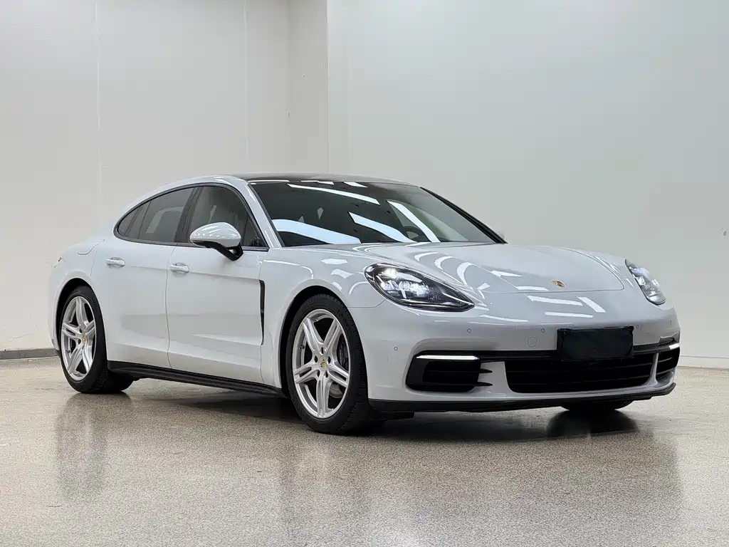 Porsche Panamera 2018 — фото 3
