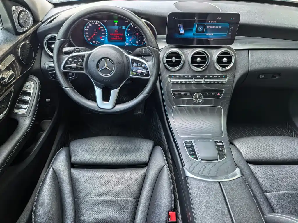 Mercedes-Benz C-Class 2019 — фото 9