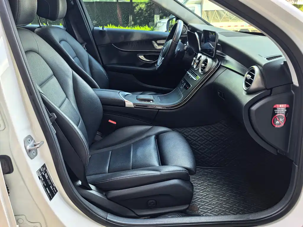 Mercedes-Benz C-Class 2019 — фото 10