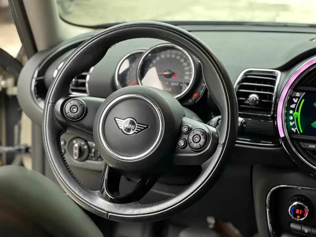 MINI Clubman 2020 — фото 10