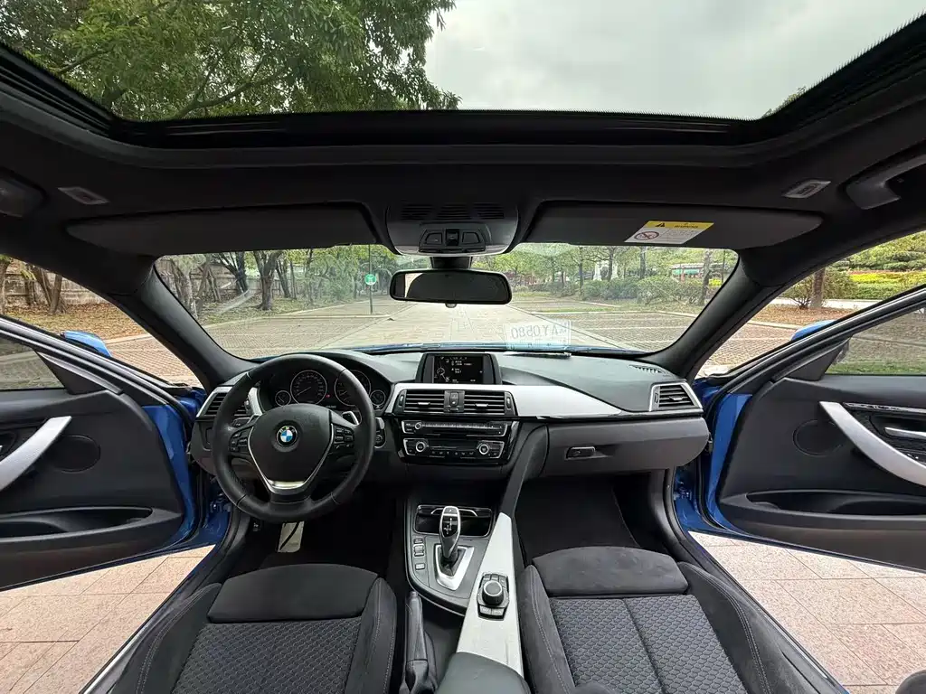 BMW 3 Series 2017 — фото 6