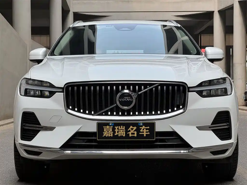 Volvo XC60 2021 — фото 2