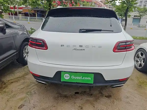 Porsche Macan 2015
