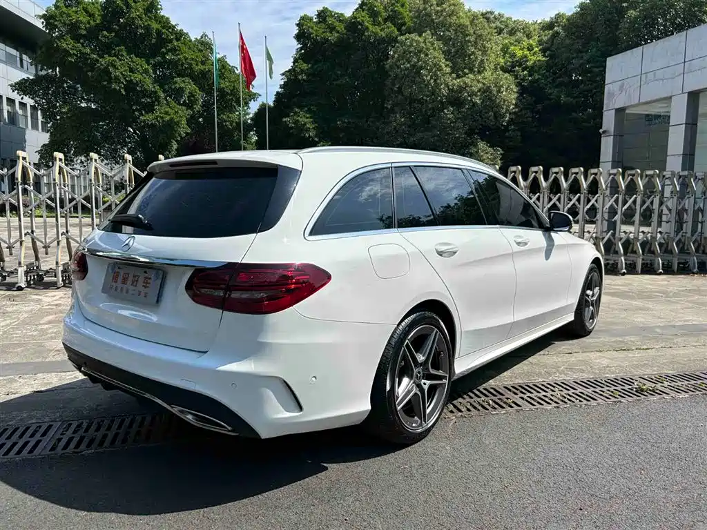 Mercedes-Benz C-Class 2022 — фото 6