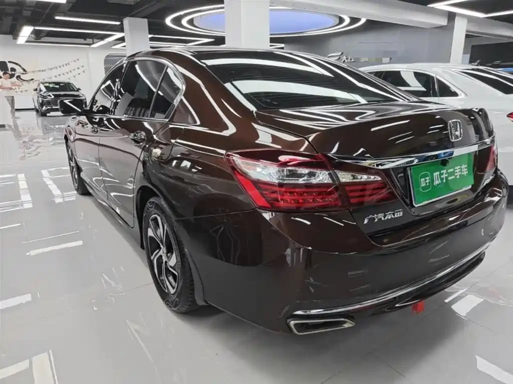 Honda Accord 2017 — фото 5