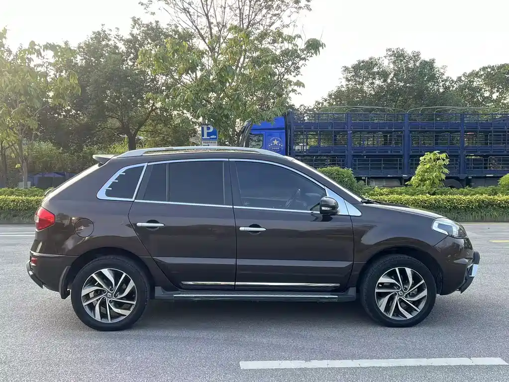 Renault Koleos 2014 — фото 8
