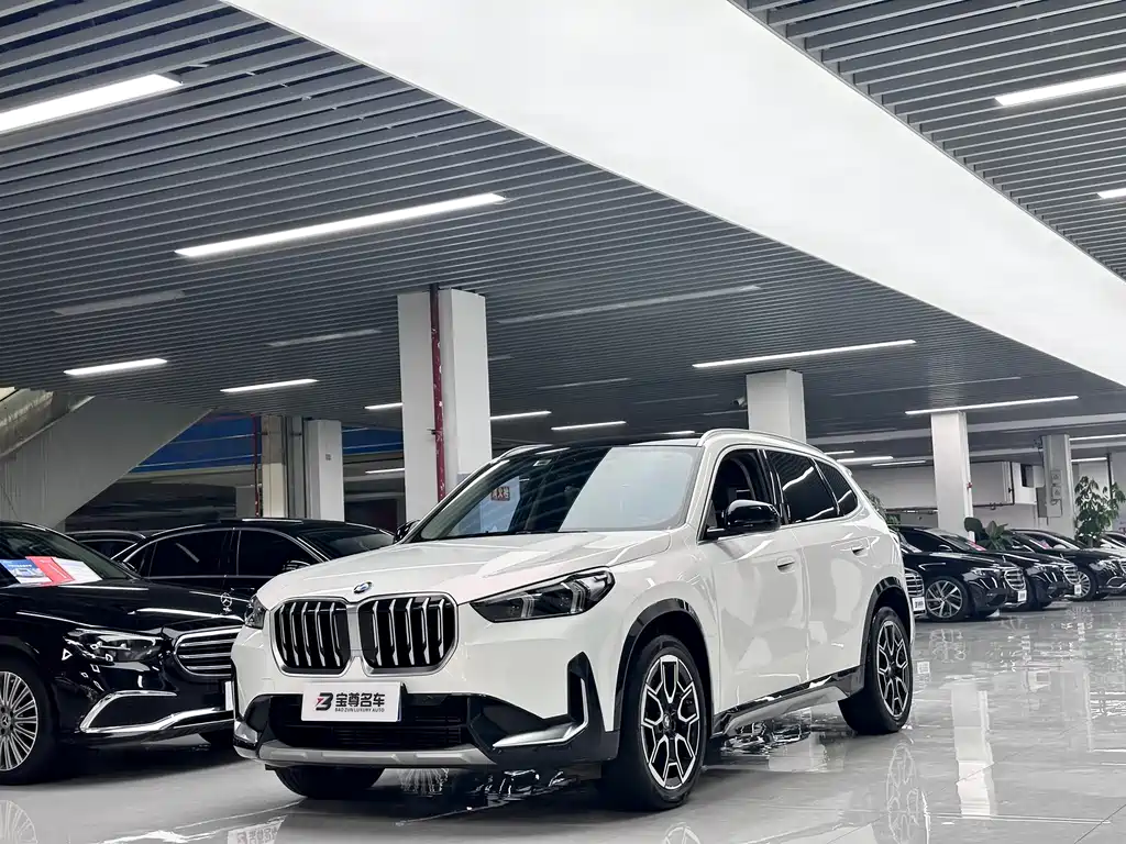 BMW X1 2023 — фото 1
