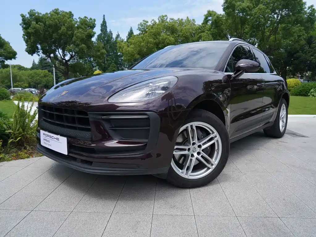 Porsche Macan 2023 — фото 1