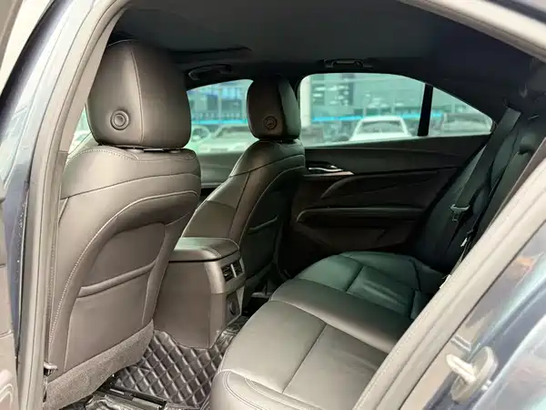 Cadillac CT4 2022